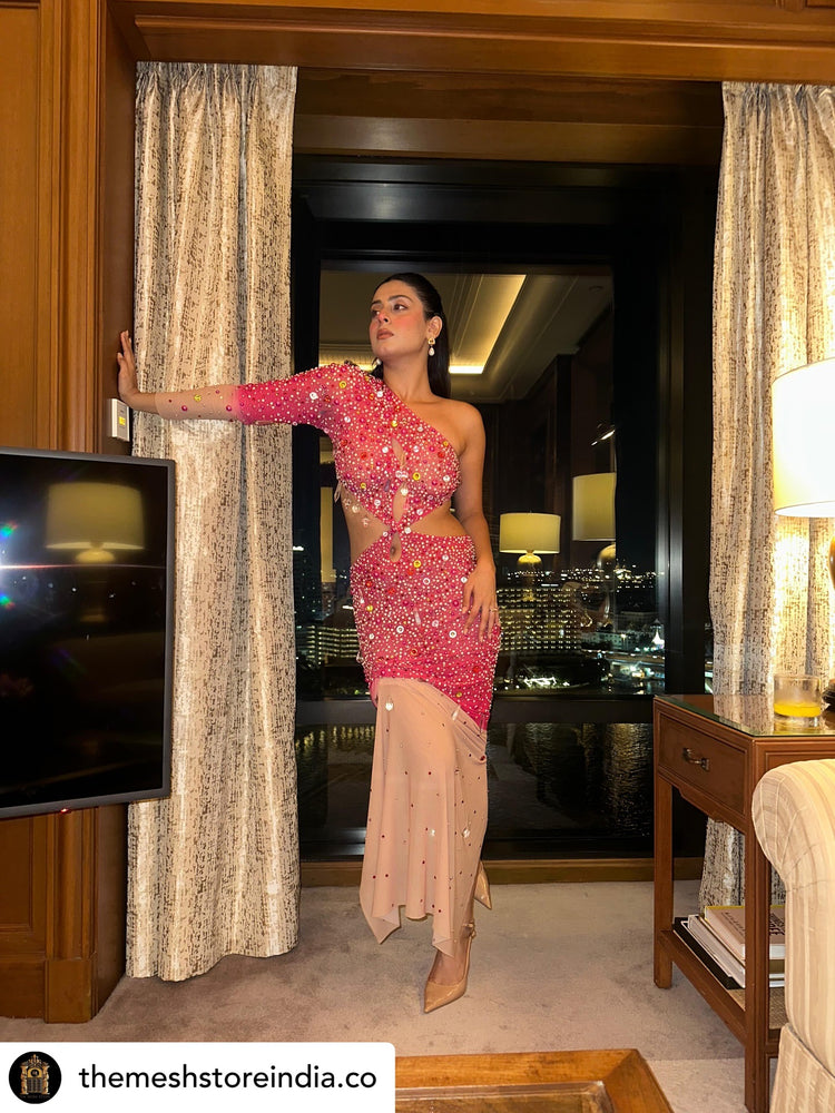 Isha Malviya in Allena