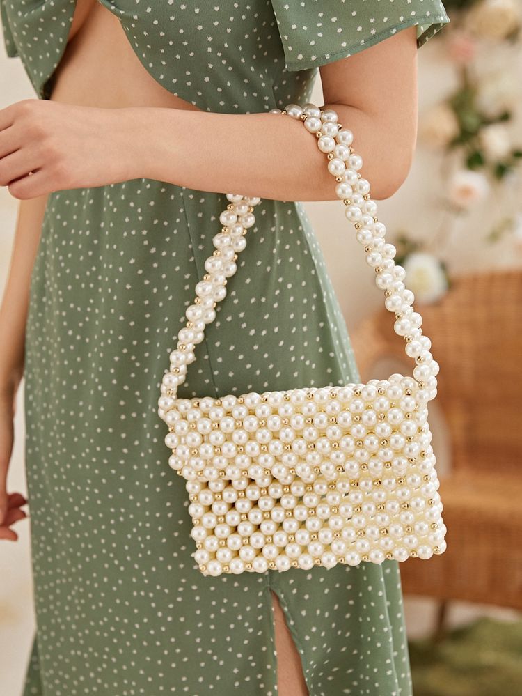 A moment Pearl Bag